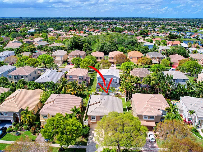 2418 Westmont Dr — Photo 39