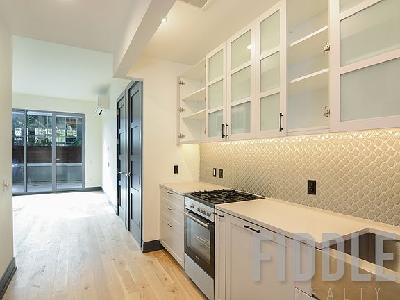 2nd image of 10 Montieth St APT G50