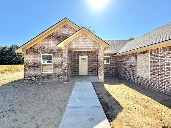 3rd image of 1101 S Pineda
