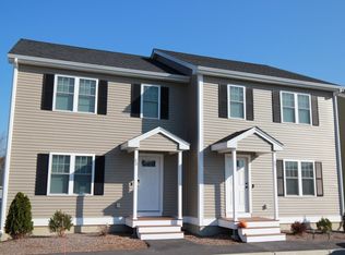 35 Riverside Dr #35, Lakeville, MA 02347