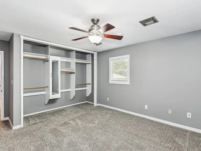 873 E Greenway Ct — Photo 7