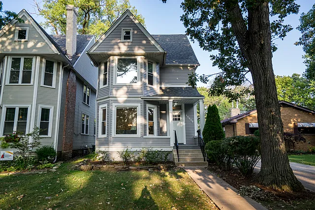 10808 S Hoyne Ave photo 1