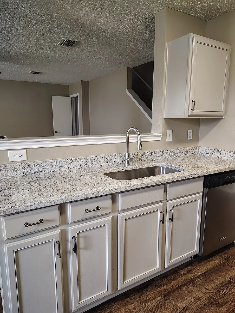 Kitchen - 1308 Dawson Way