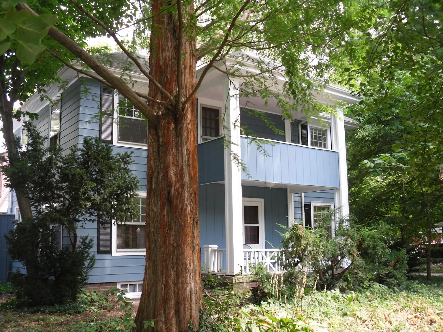 4 bed, 2300 sqft, $2,650 — Photo 4