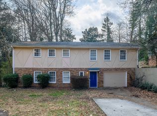 2634 Arrowood Dr, East Pt, GA 30344