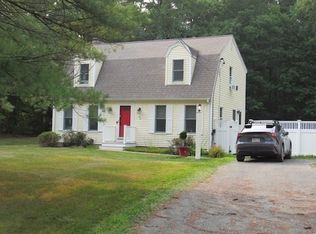 93 Spruce St, Middleboro, MA 02346