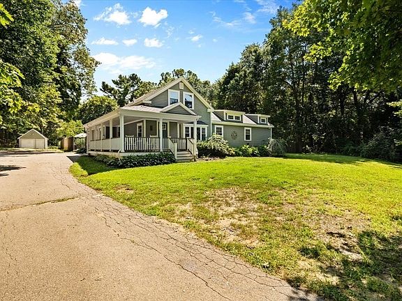 2nd image of 60 Rhode Island Rd
