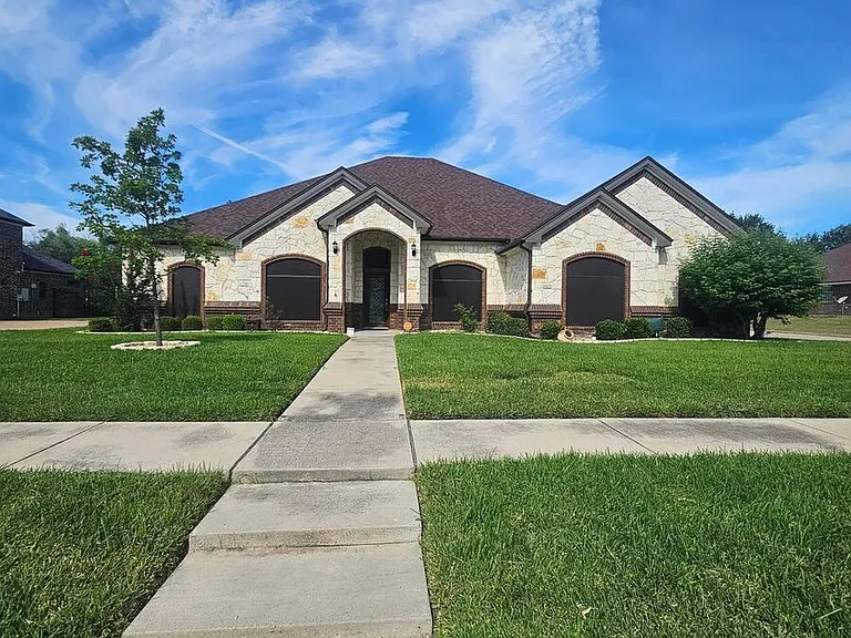 5503 Deerwood Trl — Photo 1