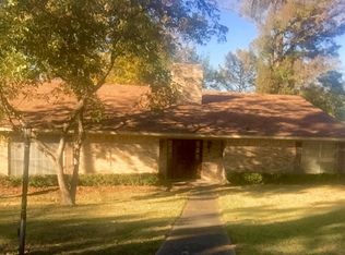 2520 Lakecrest Dr, Shreveport, LA 71109
