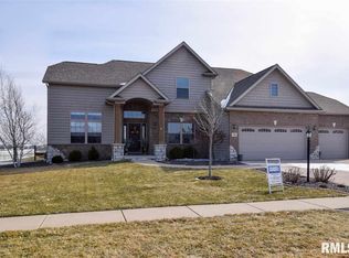 1701 Autumn Rdg, Washington, IL 61571