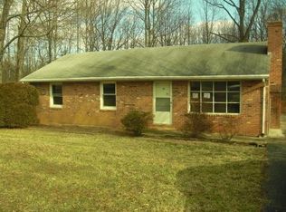 202 Forest Ridge Dr, Vinton, VA 24179