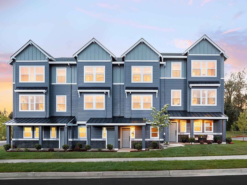 Dusk Exterior of Piedmont floorplan at The Townes at The Vineyard