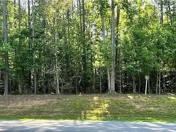 24357 Williamson Rd, Dinwiddie, VA 23841