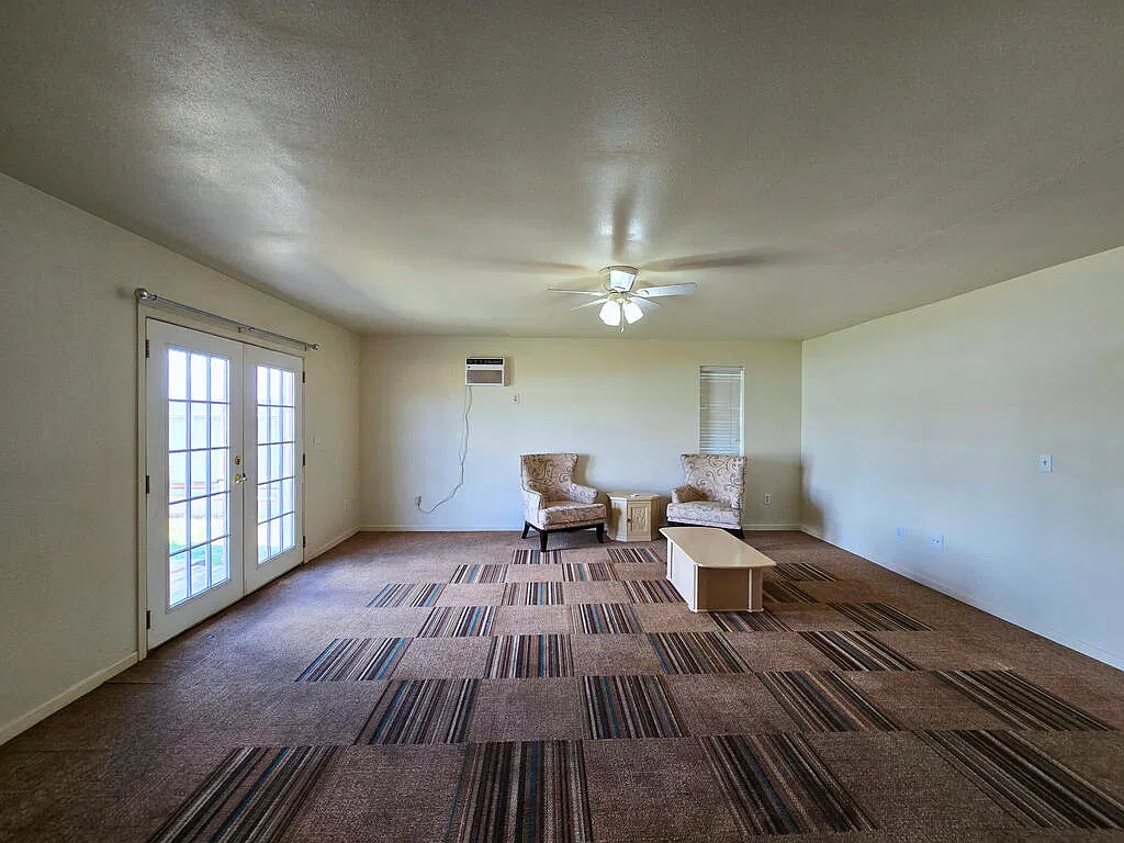 5008 E Highway 158 — Photo 2