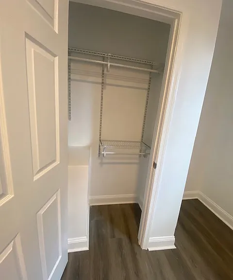 405 Hancock St — Photo 1