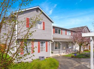 15714 Admiralty Way APT B, Lynnwood, WA