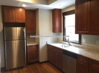 85 10 Hills Rd #1, Somerville, MA 02145
