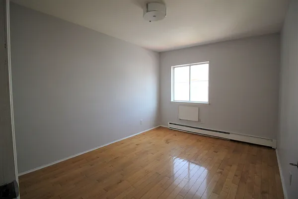 Rented by Hagstrom Management Inc | media 10