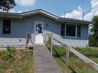 23752 River Run Rd, Mendon, MI 49072