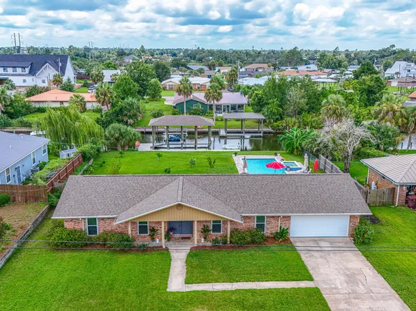 631 Beachcomber Dr, Lynn Haven, FL 32444