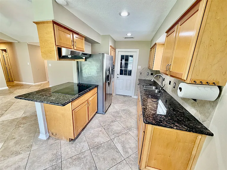 5838 Ludington Dr — Photo 8