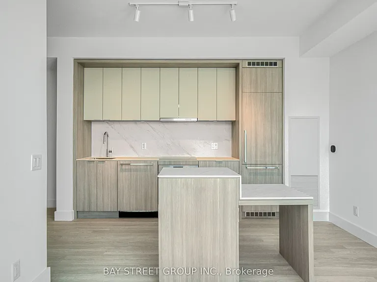 6 Greenbriar Rd #523 — Photo 13