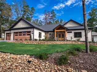 2 Resplandor Cir, Hot Springs Village, AR 71909
