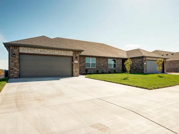 2010 S Ridgeline Rd, Ozark, MO 65721