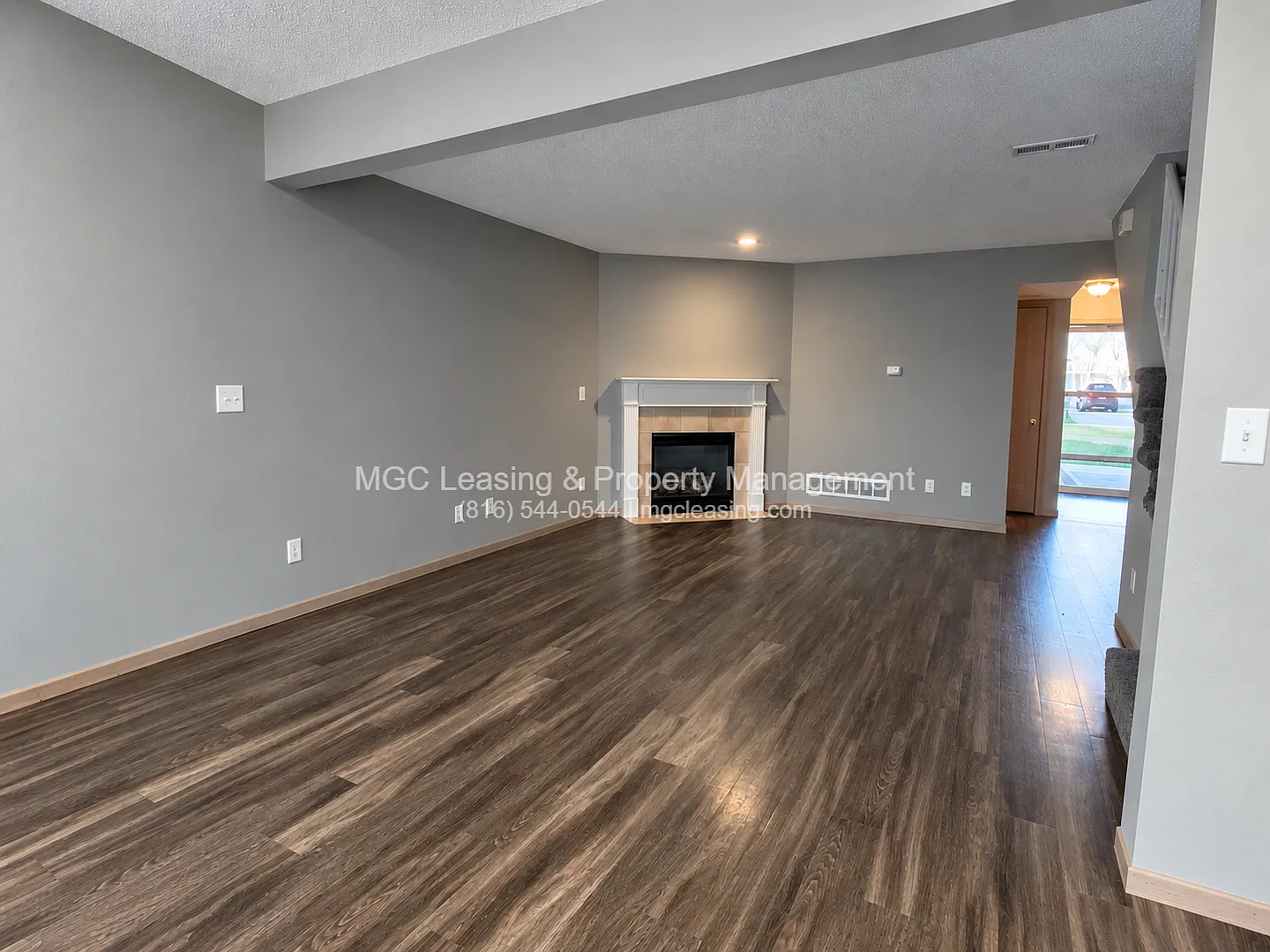 1009-1015 Garden Way — Photo 4