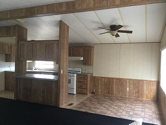 5th image of 651 Stahlman Dr