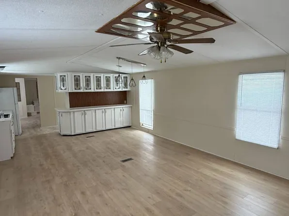 149 2nd St, Caro, MI 48723