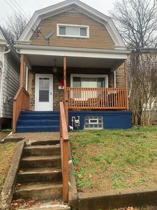 925 4th Ave, Beaver Falls, PA, 15010