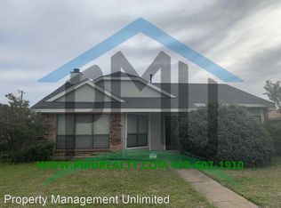 322 Quail Hollow Dr, Mesquite, TX