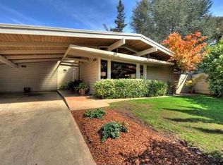 141 Gabarda Way, Portola Valley, CA