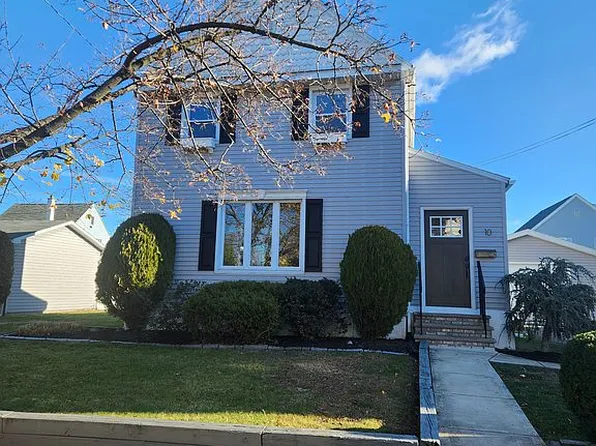 10 Seneca Pl, Forty Fort, PA 18704