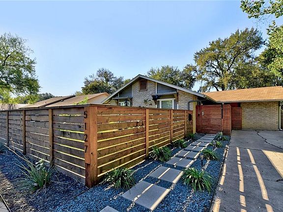 4th image of 5127 Meadow Creek Dr