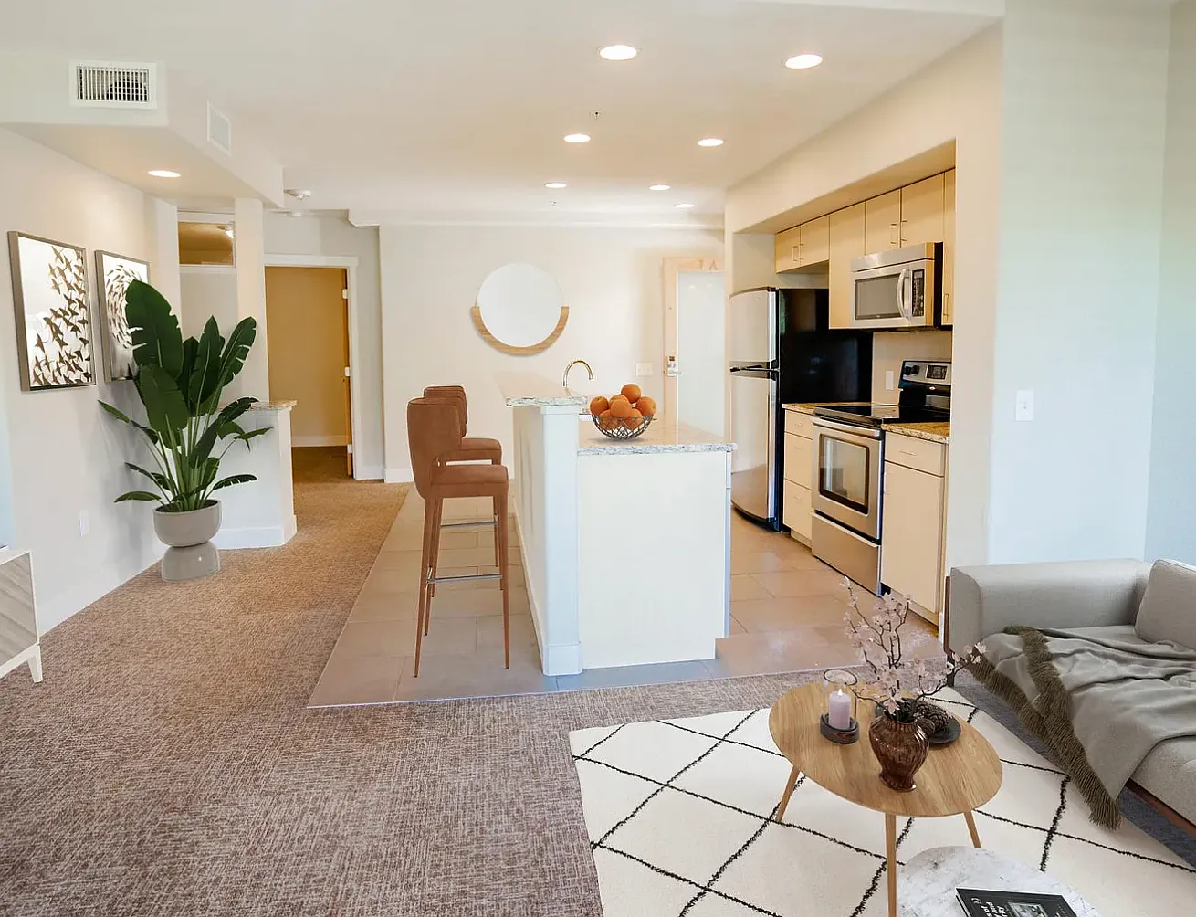 4 bed, $9,043 — Photo 1