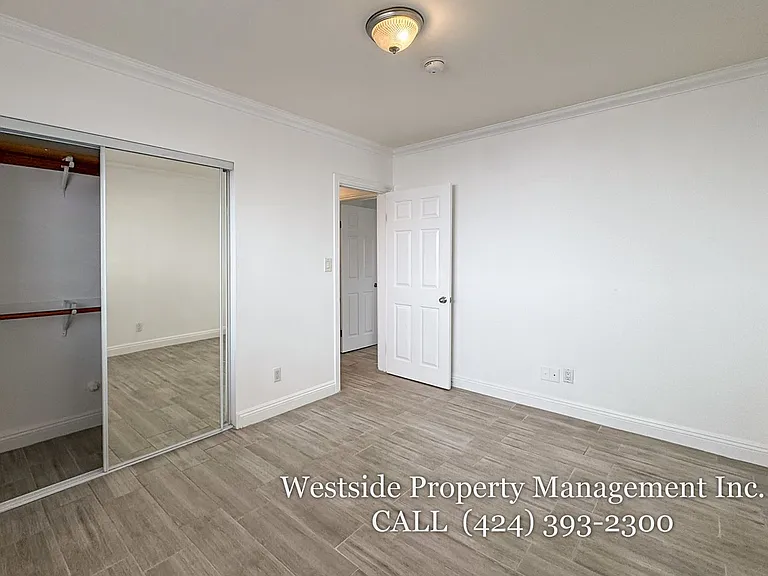 627 Westminster Ave #2 — Photo 16