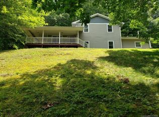 768 Old Mine Fork Rd, Burnsville, NC 28714