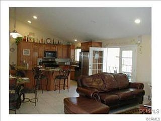4th image of 3620 Moraine Ave