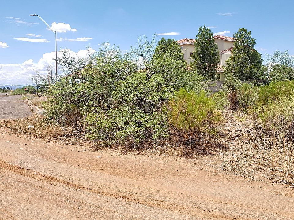 1st image of 41XX N Santa Fe Avenue #28
