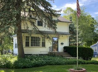 448 S Yale Ave, Villa Park, IL 60181