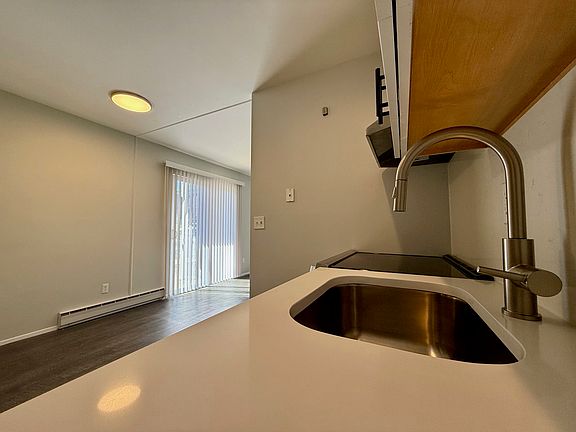5th image of 9967 Chateau Roi Ct