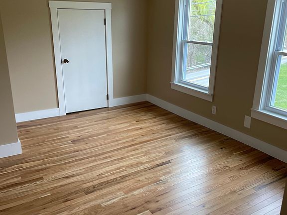 Upstairs Bedroom #1