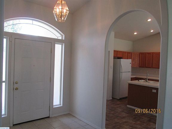 5th image of 2603 Ficus Dr