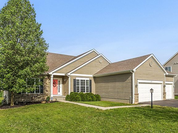 3rd image of 217 Warbler Ct