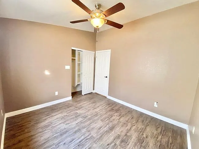 11381 S Kingman Ave — Photo 11