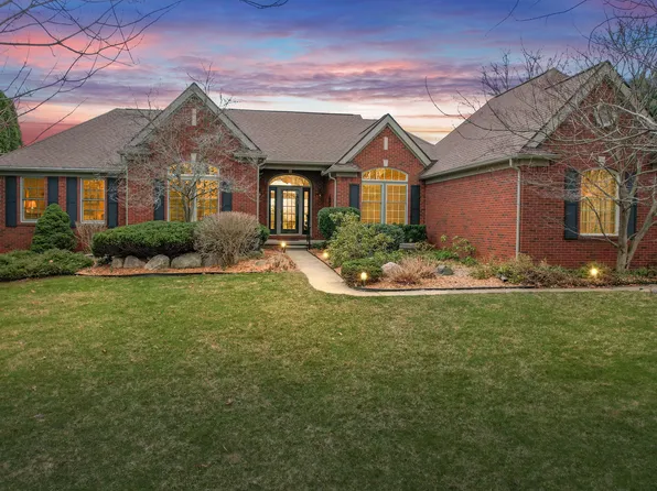 4981 Saint Annes Ct, Ann Arbor, MI 48103