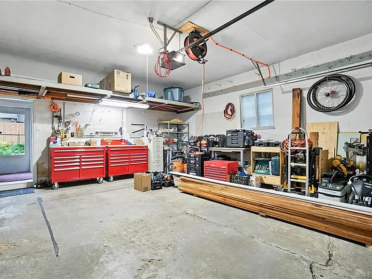 108 Napoleon Dr — Photo 49