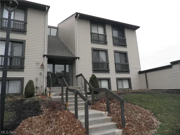 6260 Greenwood Pkwy APT 302, Northfield, OH 44067